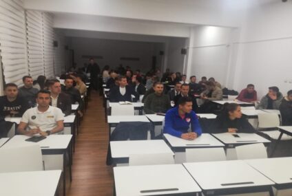 Futbol Hakemliğinde Fitness; Sağlık için mi? Performans İçin mi? Semineri Yapıldı